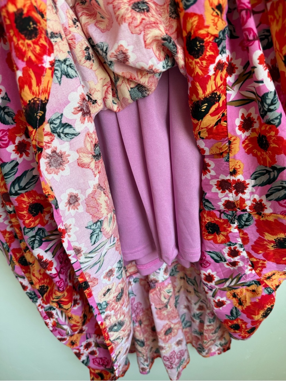 Pink Floral Midi Dress with Puff Sleeves - Picture 4 of 5